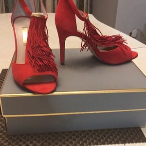 Beautiful and barely use red Louise et cie size 7